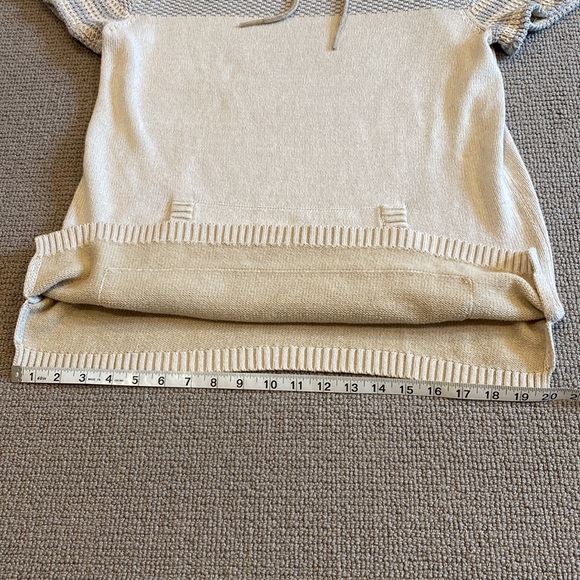 Short sleeve hooded comfy pullover - Picture 8 of 9